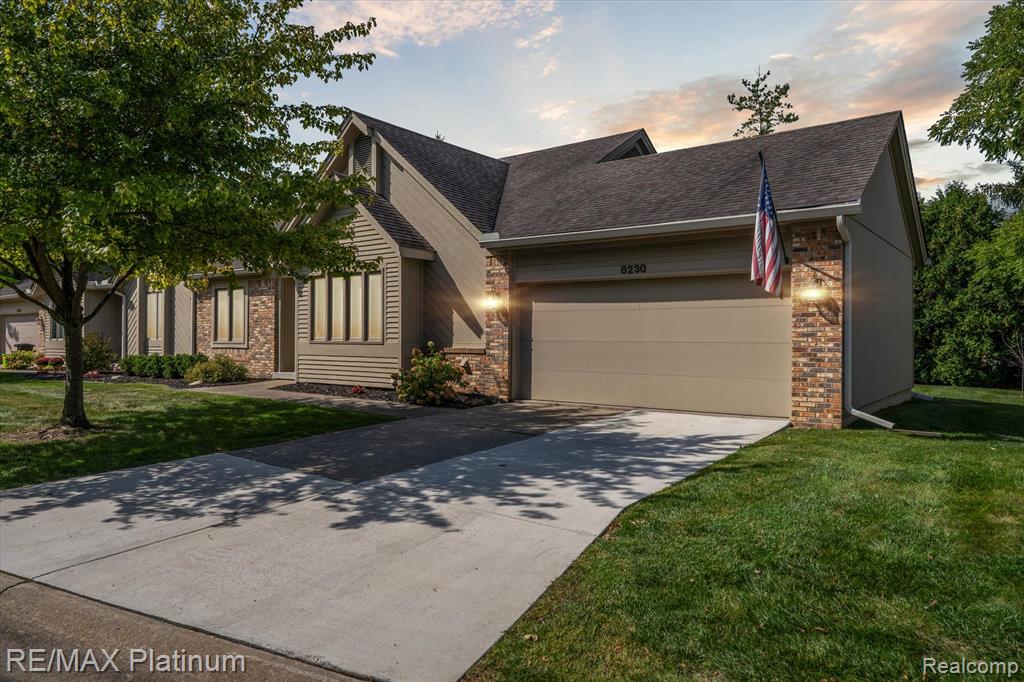 8230 Sawgrass Trail, Grand Blanc, MI 48439 — Photo 2