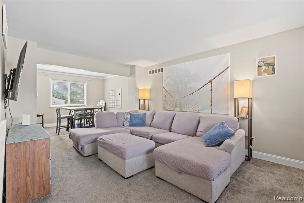 625 Kings Way, Canton, MI 48188 — Photo 12