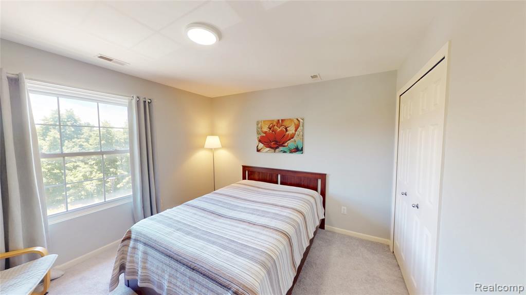 2916 Signature Boulevard, Ann Arbor, MI 48103 — Photo 14