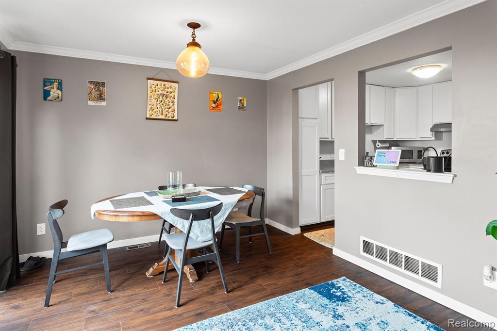 541 LIBERTY POINTE Drive, Ann Arbor, MI 48103 — Photo 11