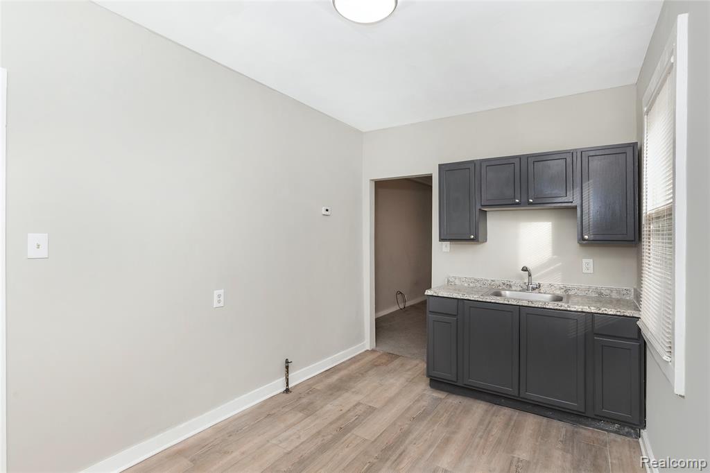 643 Navahoe Street, Detroit, MI 48215 — Photo 5