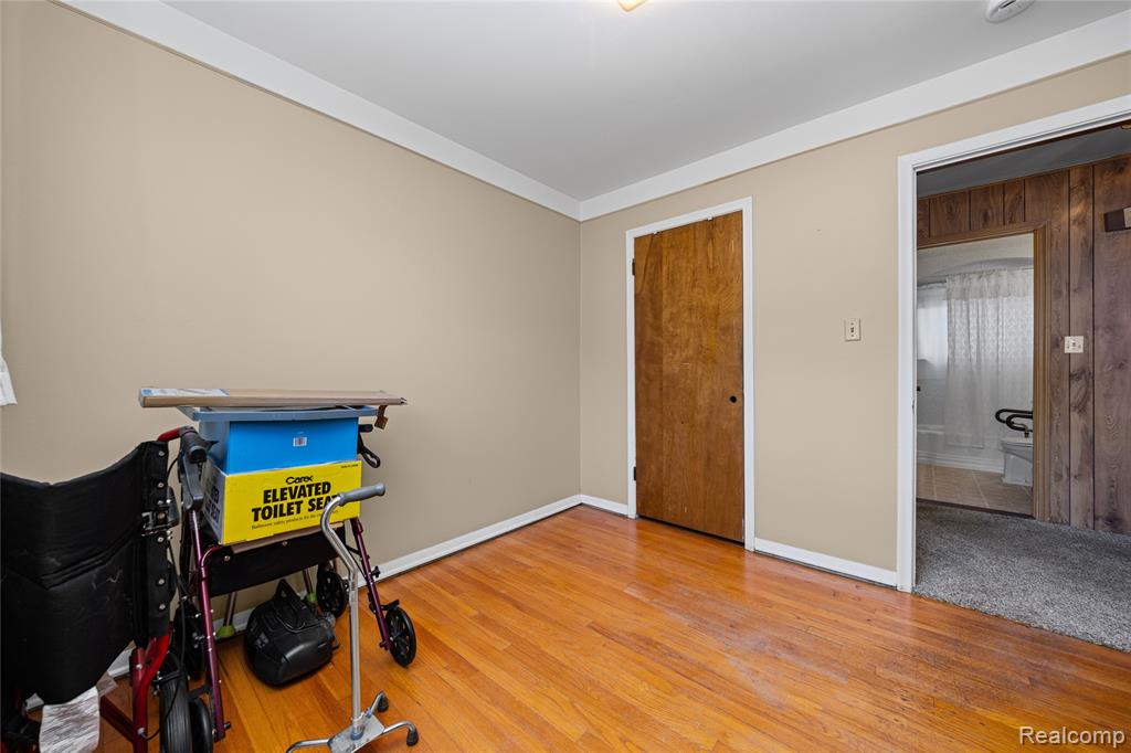 33441 Leona Street, Garden City, MI — Photo 25