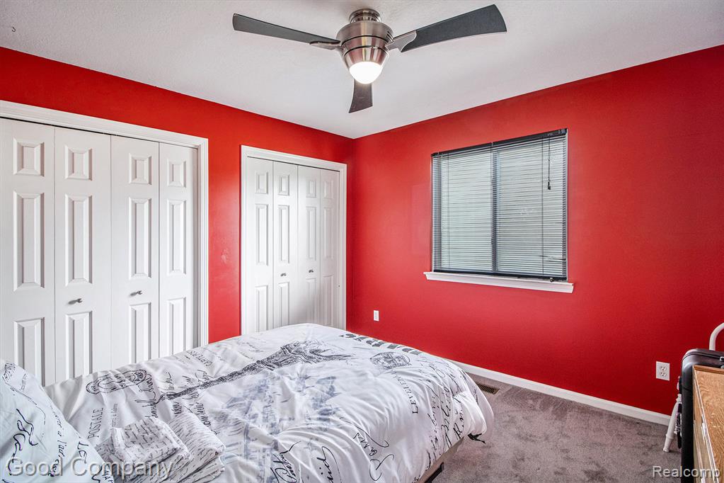 24163 Curt Drive, Brownstown, MI 48183 — Photo 25