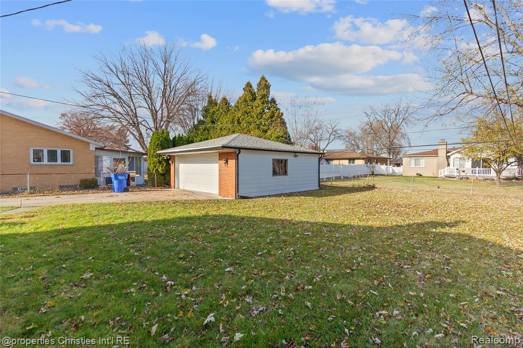12253 Marla Drive, Warren, MI 48088 — Photo 30