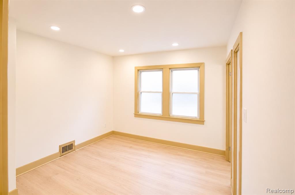 5072 Beaconsfield Street, Detroit, MI 48224 — Photo 15