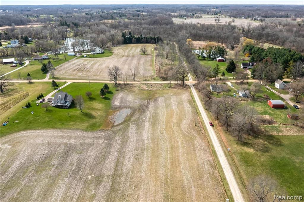 N Schrepfer Road, Howell, MI 48855 — Photo 9