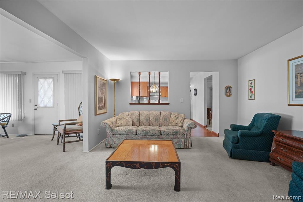 4290 Hedgethorn Circle, Burton, MI 48509 — Photo 15