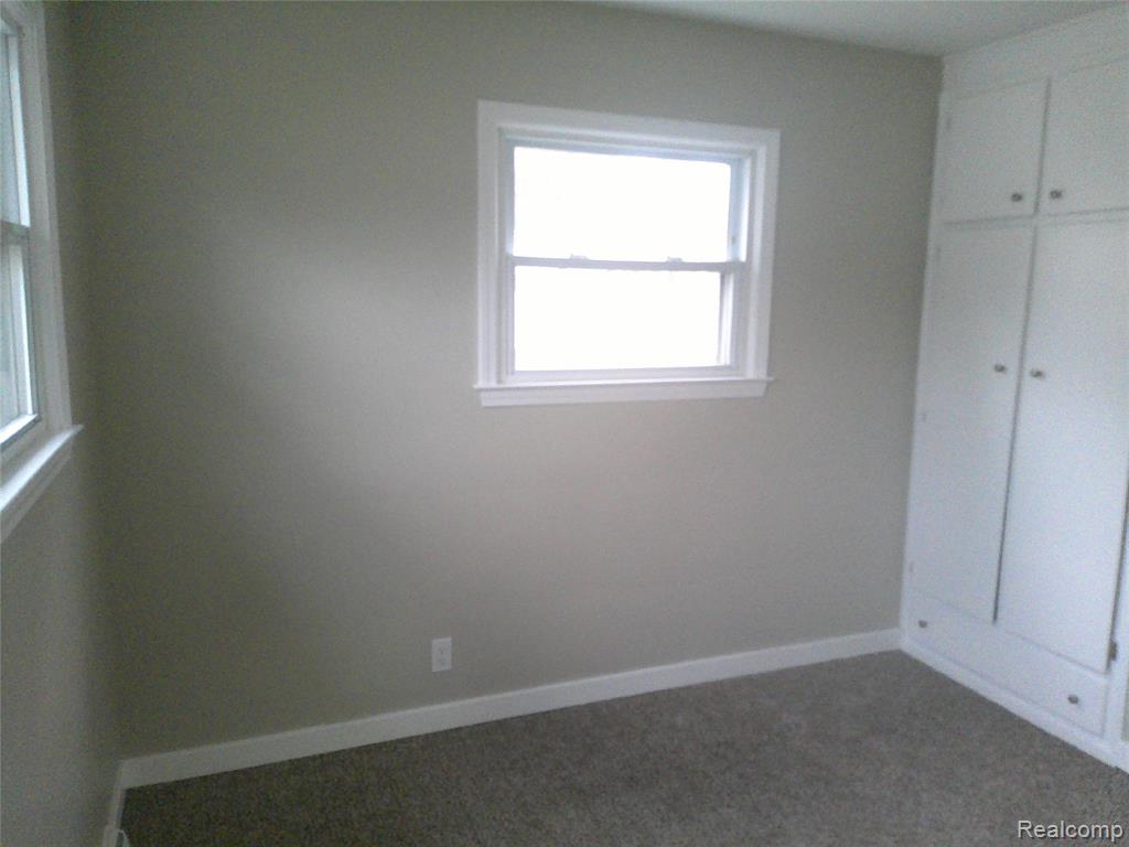 4502 Huckleberry Lane, Flint, MI 48507 — Photo 17