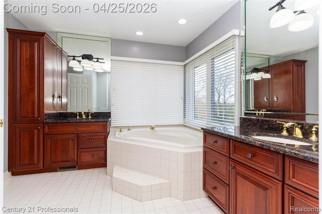 4680 Rambling Drive, Troy, MI 48098 — Photo 35