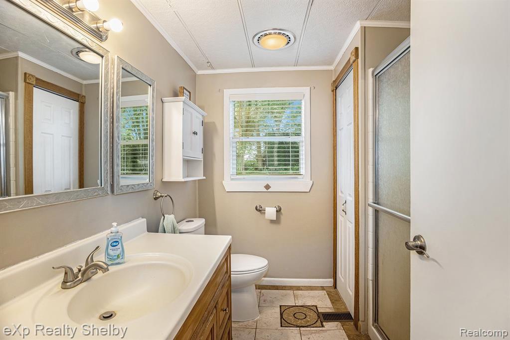 9486 MIRAMICHI Drive, Evart, MI 49631 — Photo 19