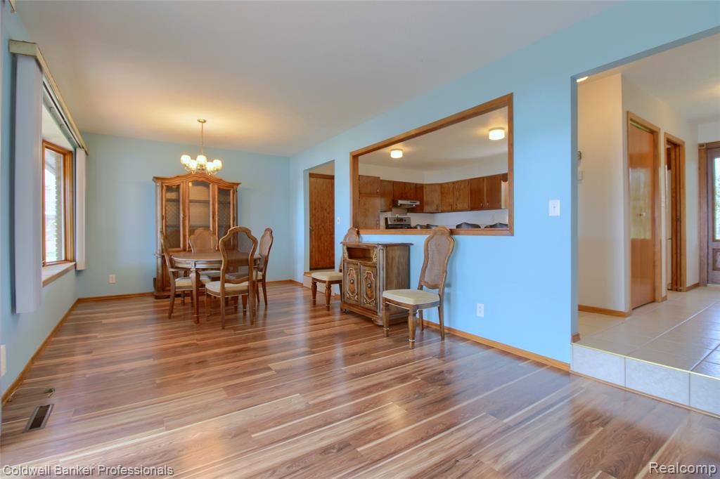 11770 Sunset Lane, Belleville, MI 48111 — Photo 8