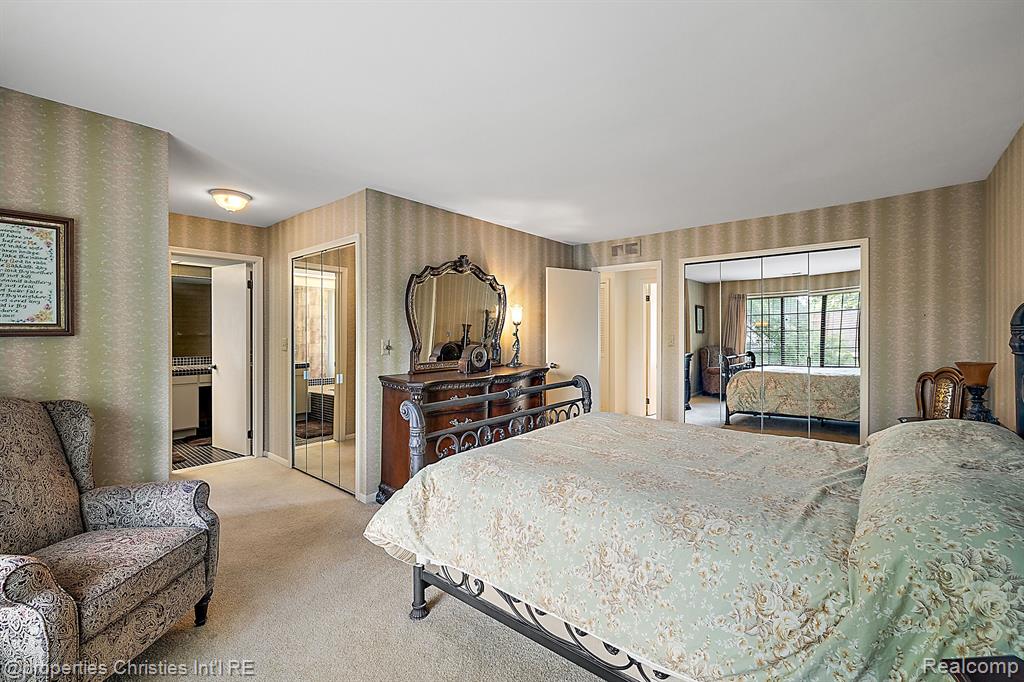7460 PEBBLE Lane, West Bloomfield, MI — Photo 20