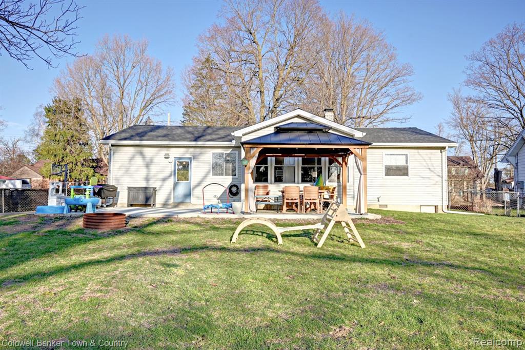 304 John Street, Holly, MI 48442 — Photo 34