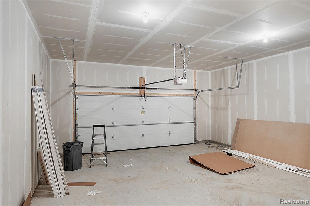 5232 Farmridge Lane, Grand Blanc, MI 48439 — Photo 7