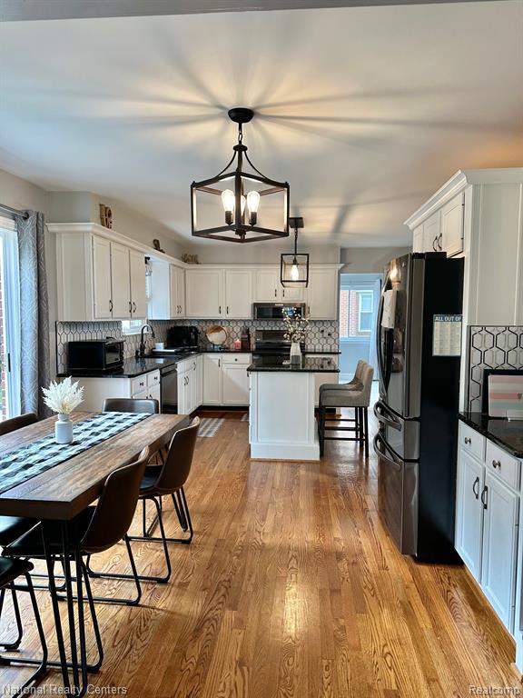 599 PHEASANT WOODS DR, Canton, MI 48188 — Photo 9