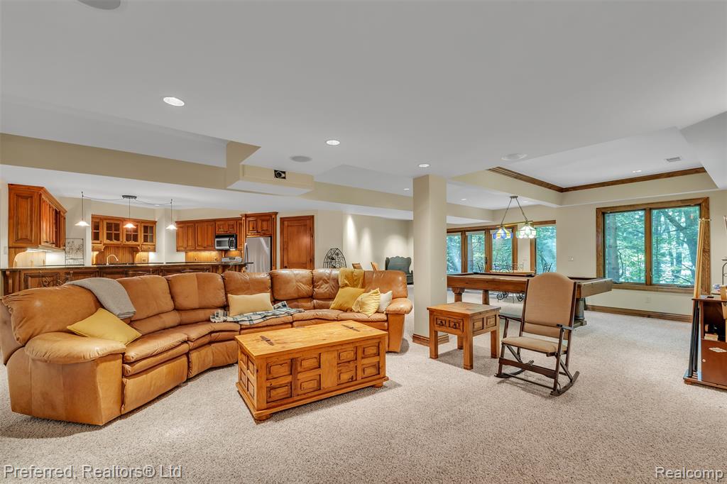 12196 Woodline Drive, Fenton, MI 48430 — Photo 65