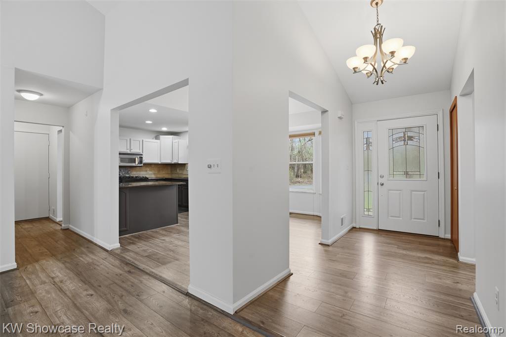 9842 Cedar Island Road, White Lake, MI — Photo 5