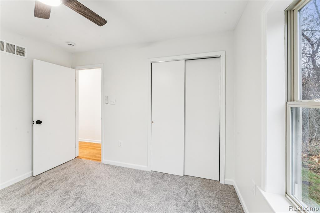 6649 McKibbon Road, North Branch, MI 48461 — Photo 17