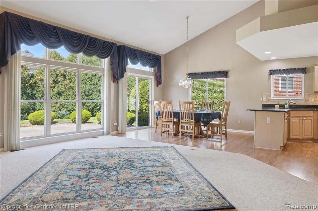 4831 Sunderland Drive, Sterling Heights, MI 48314 — Photo 11