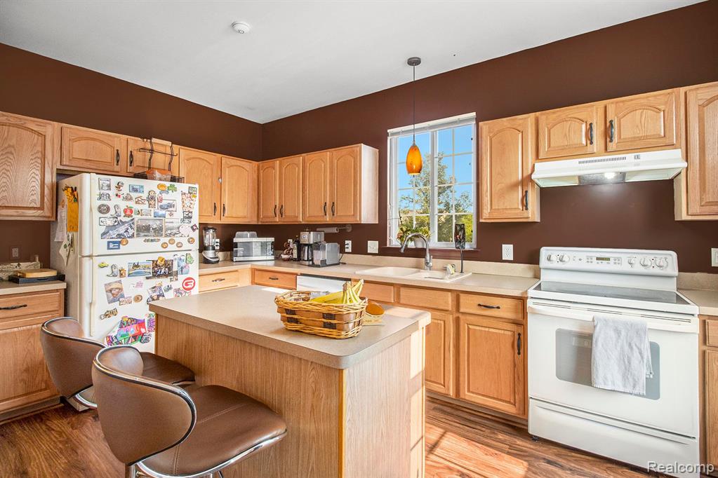 2016 CEDAR VALLEY Drive, Canton, MI 48188 — Photo 15
