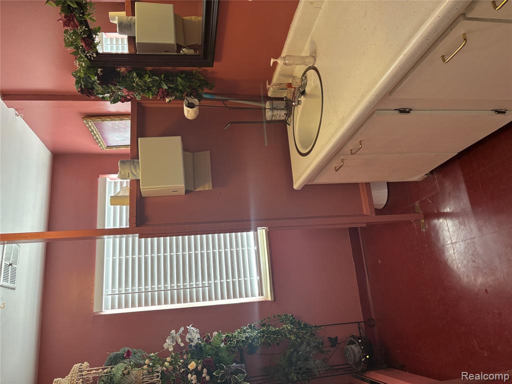 1258 E Humphrey Avenue, Flint, MI 48505 — Photo 28