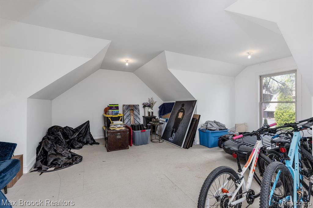 578 WOODLAND Street, Birmingham, MI 48009 — Photo 53