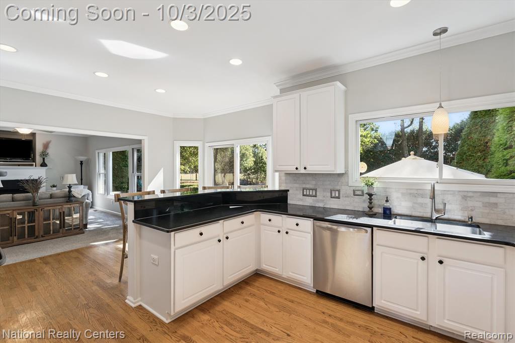 489 Gleneagles, Highland, MI — Photo 21