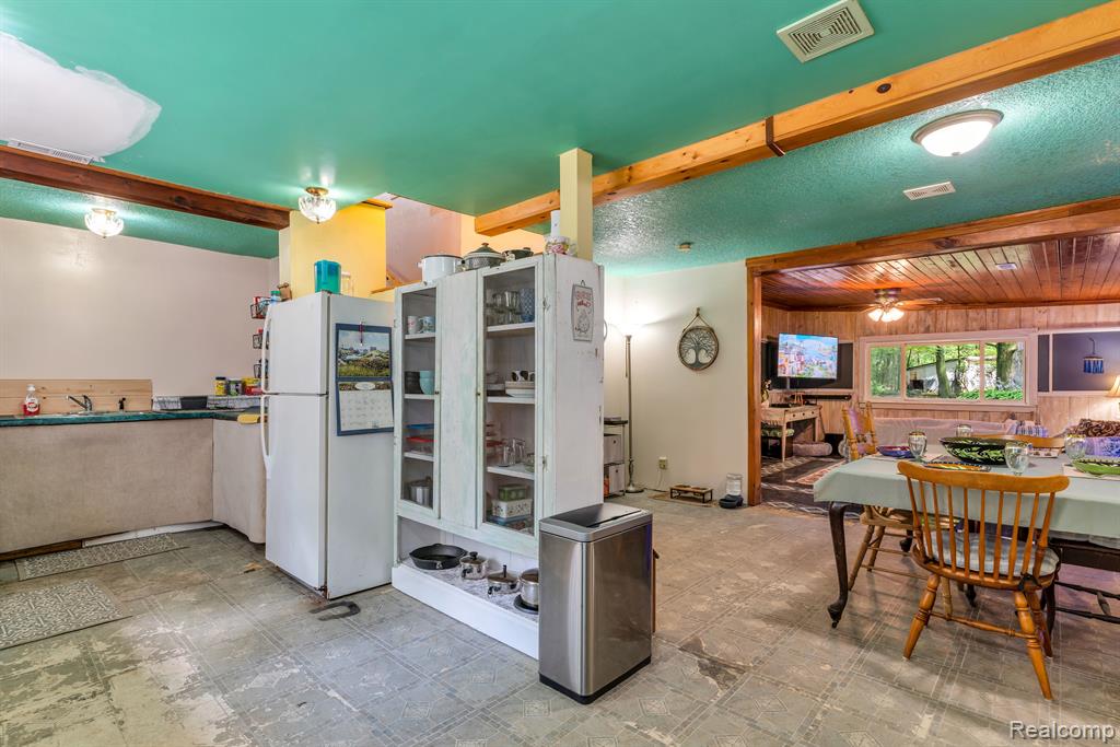8188 BIRCH RUN Road, Millington, MI 48746 — Photo 8