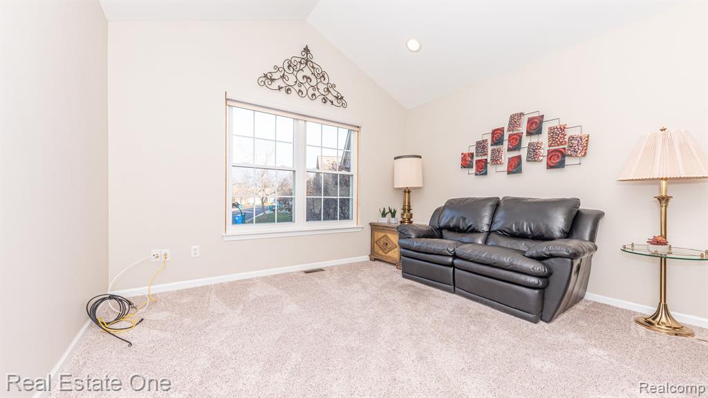 152 Winslow Circle, 37, Commerce Twp, MI 48390 — Photo 8