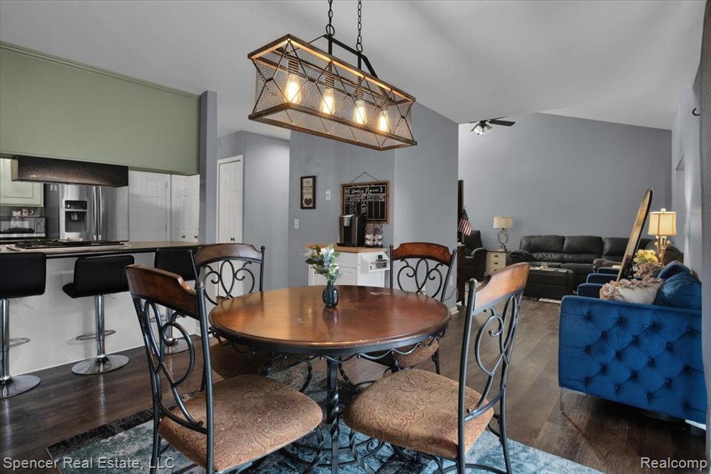 734 Locust Drive, Davison, MI 48423 — Photo 12