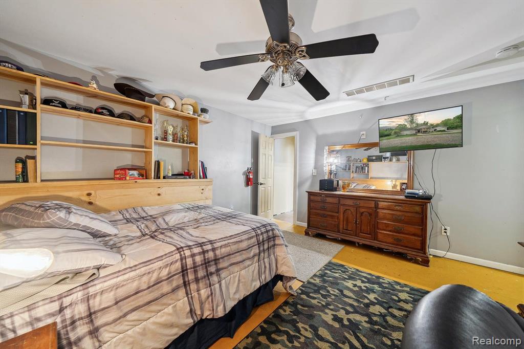 4438 PINEGROVE Drive, Dryden, MI 48428 — Photo 30