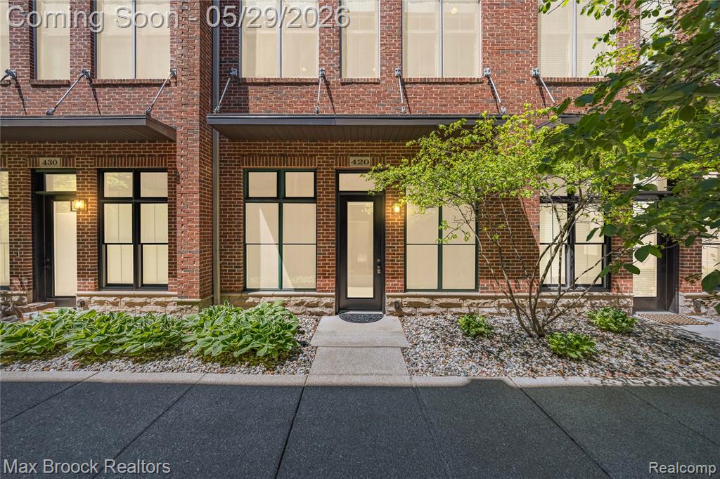 420 Lewis Court, Birmingham, MI 48009 — front exterior