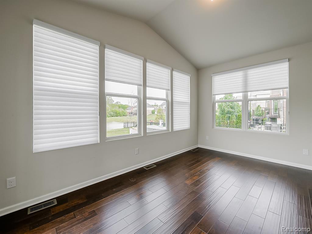 24503 Scenic Drive, South Lyon, MI 48178 — Photo 19