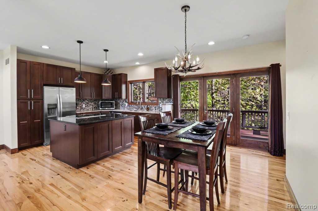 10429 9 Mile Road, Whitmore Lake, MI 48189 — Photo 6