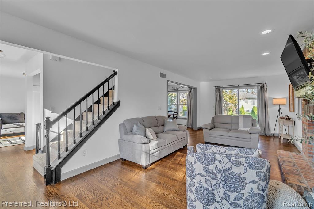 1211 CODY Circle, Saline, MI 48176 — Photo 11
