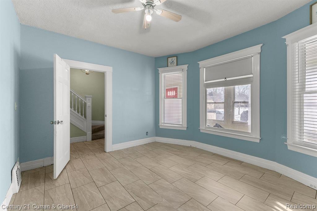 9182 LAFAYETTE Boulevard, Detroit, MI 48209 — Photo 8