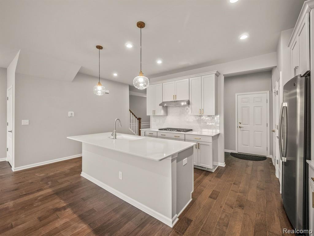 4837 GLENORA Drive, Lake Orion, MI — Photo 10