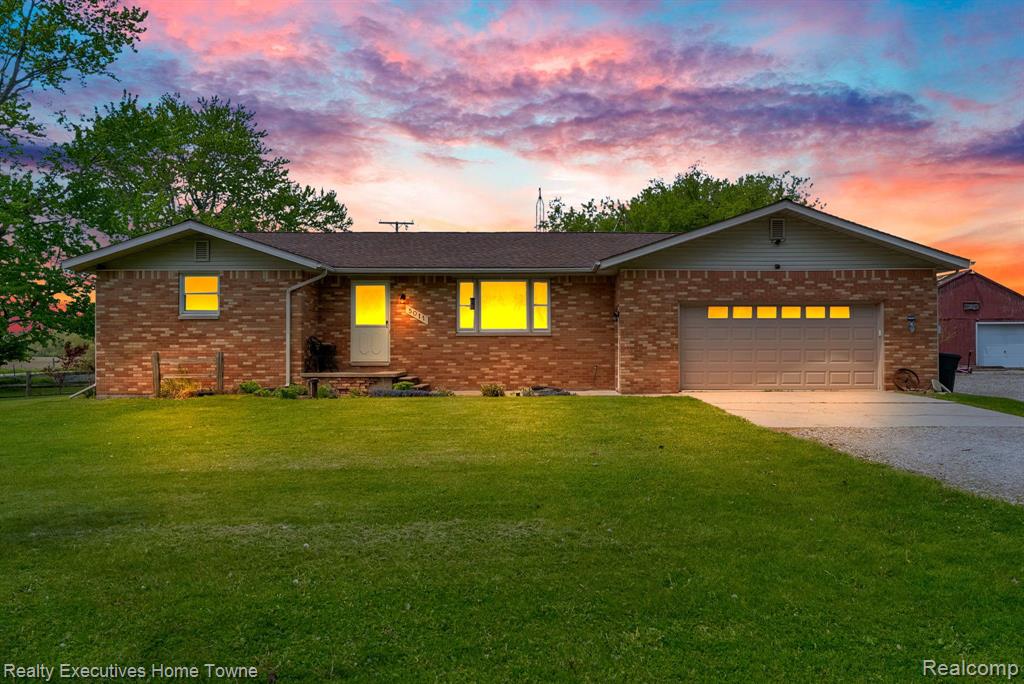 5011 STATE Road, Fort Gratiot, MI 48059 — Photo 6