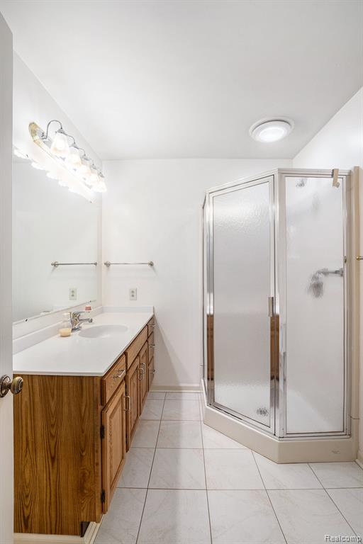 634 Applegate Lane, Grand Blanc, MI 48439 — Photo 13