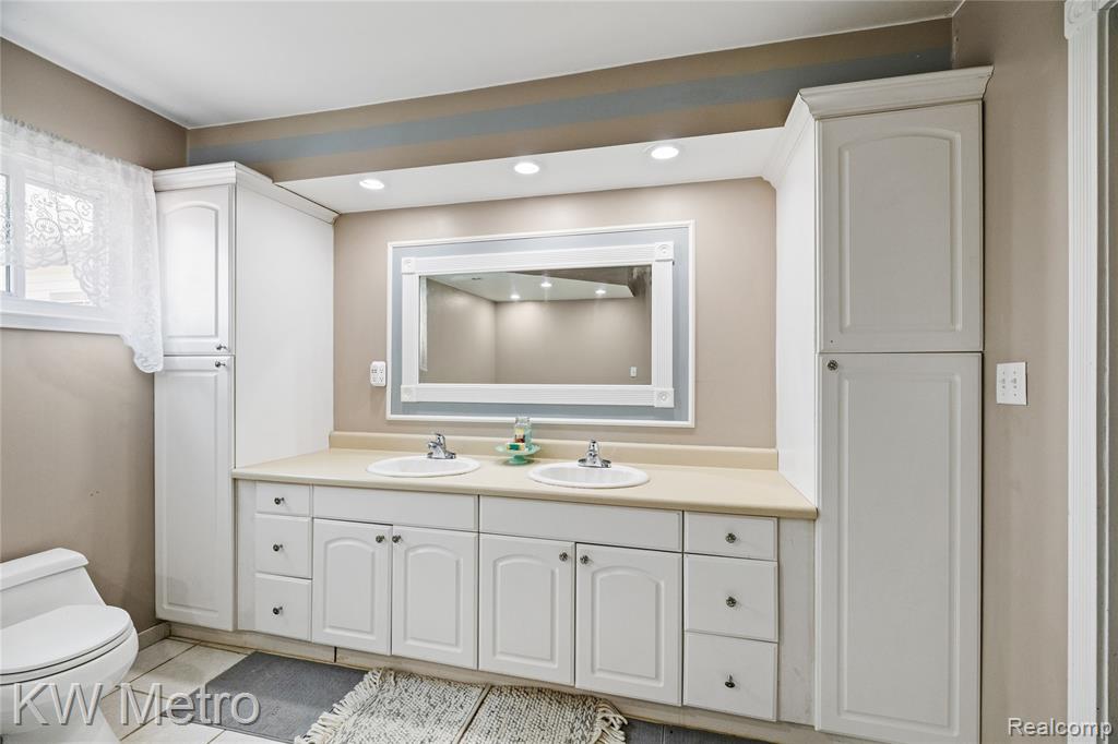 808 Kettering Avenue, Pontiac, MI 48340 — Photo 23