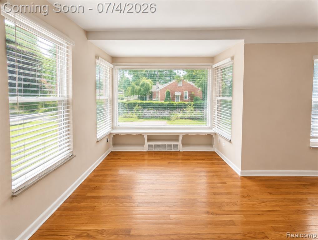 20552 Huntington Avenue, Harper Woods, MI 48225 — Photo 6