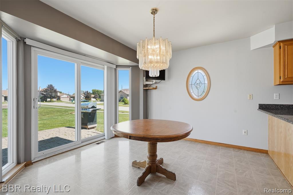 24883 Curtis Drive, Flat Rock, MI 48134 — Photo 18