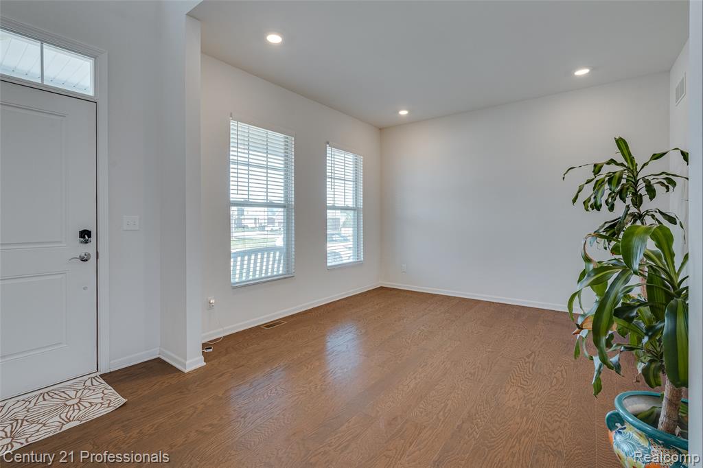 8580 Pioneer Street, Washington, MI — Photo 18