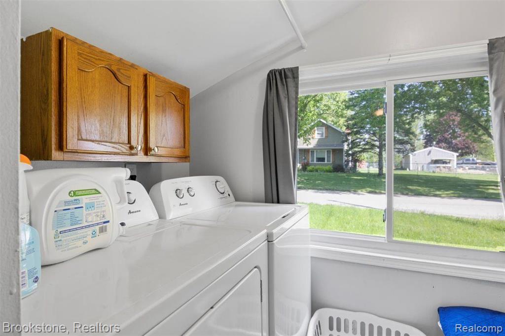325 N Ann Street, Byron, MI 48418 — Photo 17