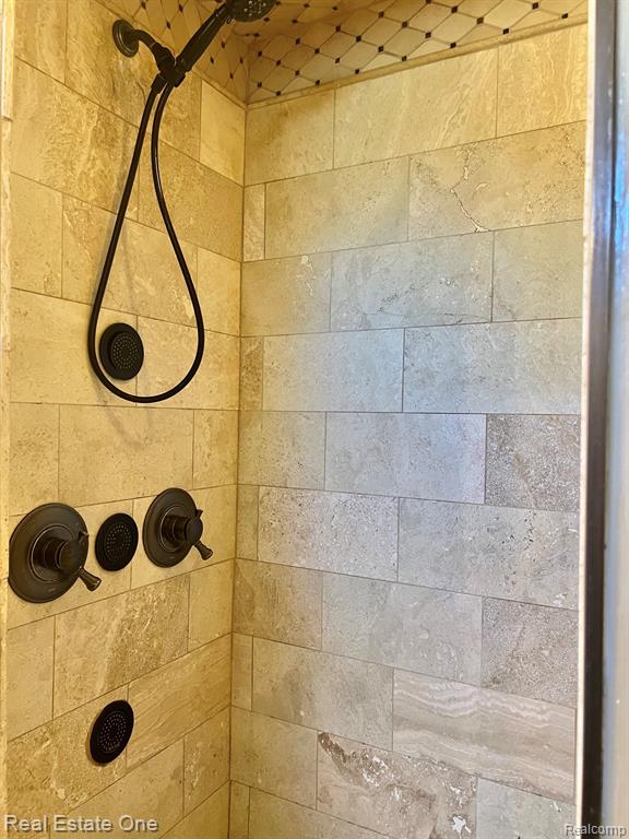 24236 SIMMONS Drive, Novi, MI — Photo 16