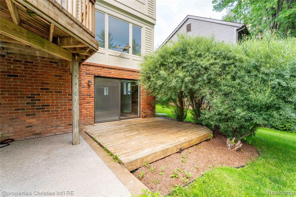 4802 Panorama Circle, West Bloomfield, MI 48323 — Photo 42