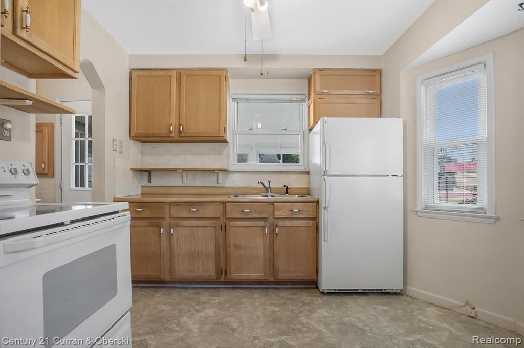 4291 ELLWOOD Avenue, Berkley, MI 48072 — Photo 9