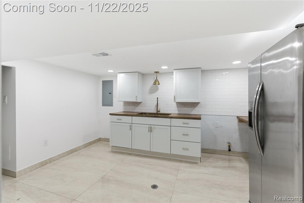 6528 Sterling Court, Garden City, MI — Photo 22