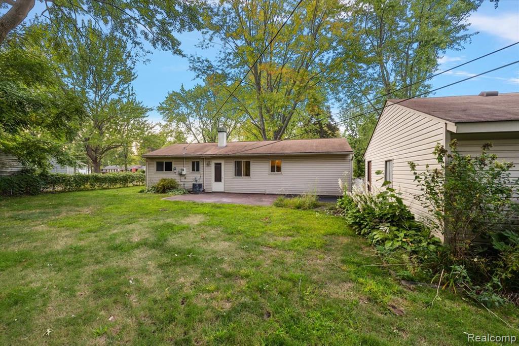 4535 Pinedale Avenue, Clarkston, MI — Photo 40