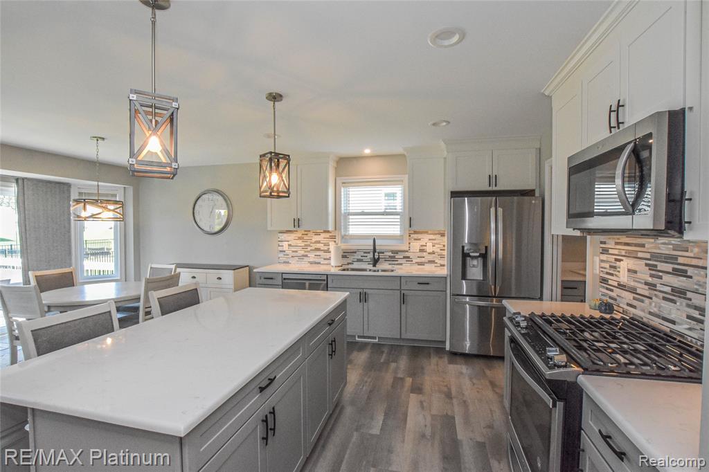 1174 Prudence Drive, Waterford, MI 48327 — Photo 12